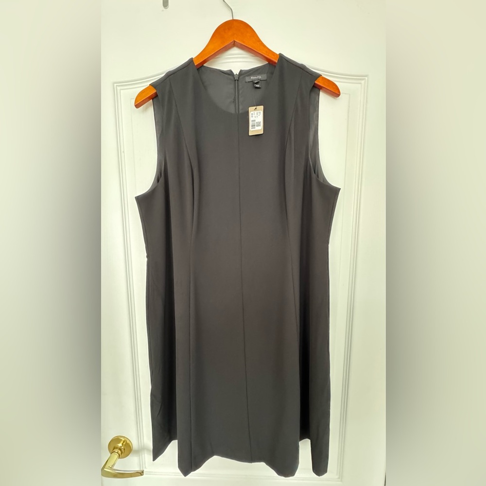 *NWT*. RW&CO Gray Sleeveless Dress for office